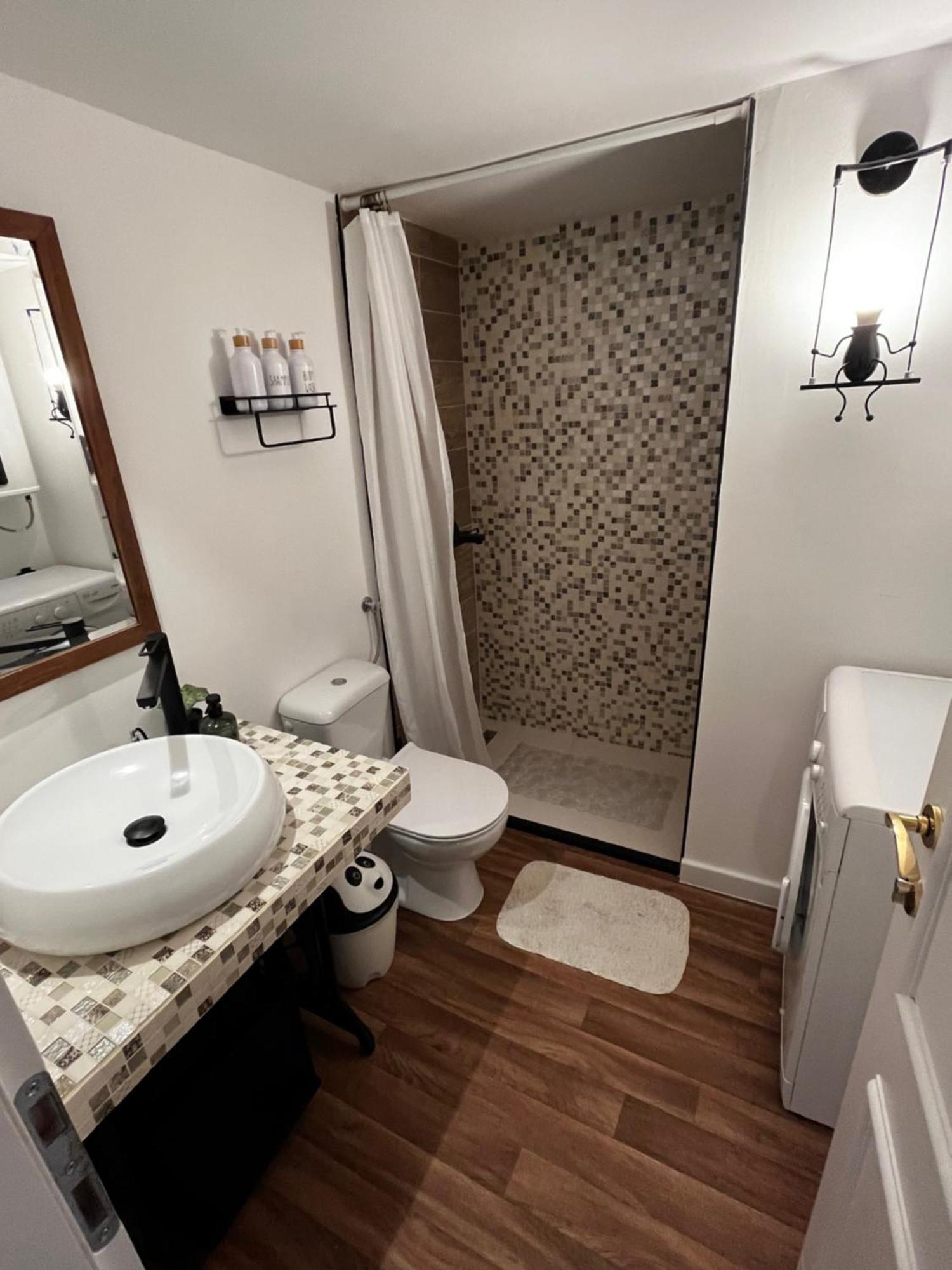 Db Interiors Apartment Split Exterior photo